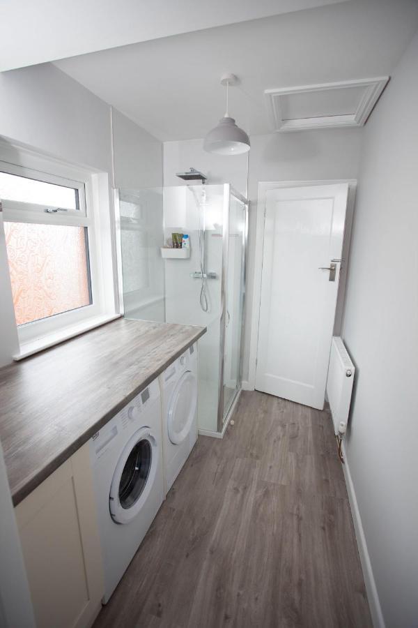 Quiet Residence Close To M6 Preston Samlesbury エクステリア 写真