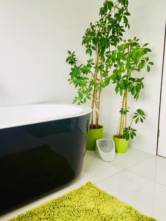 Quiet Residence Close To M6 Preston Samlesbury エクステリア 写真
