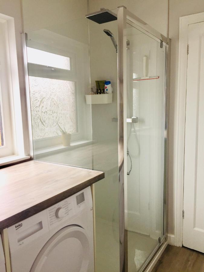 Quiet Residence Close To M6 Preston Samlesbury エクステリア 写真